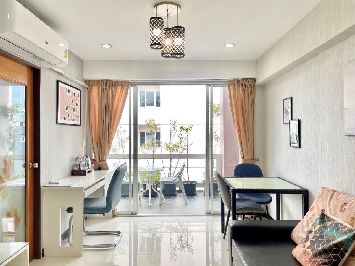 Baan Sabai Rama IV Apartment Bangkok Buitenkant foto