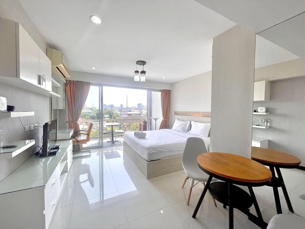 Baan Sabai Rama IV Apartment Bangkok Buitenkant foto