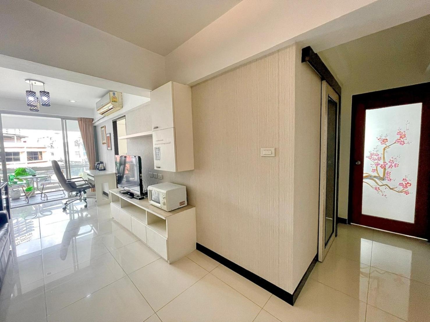 Baan Sabai Rama IV Apartment Bangkok Buitenkant foto