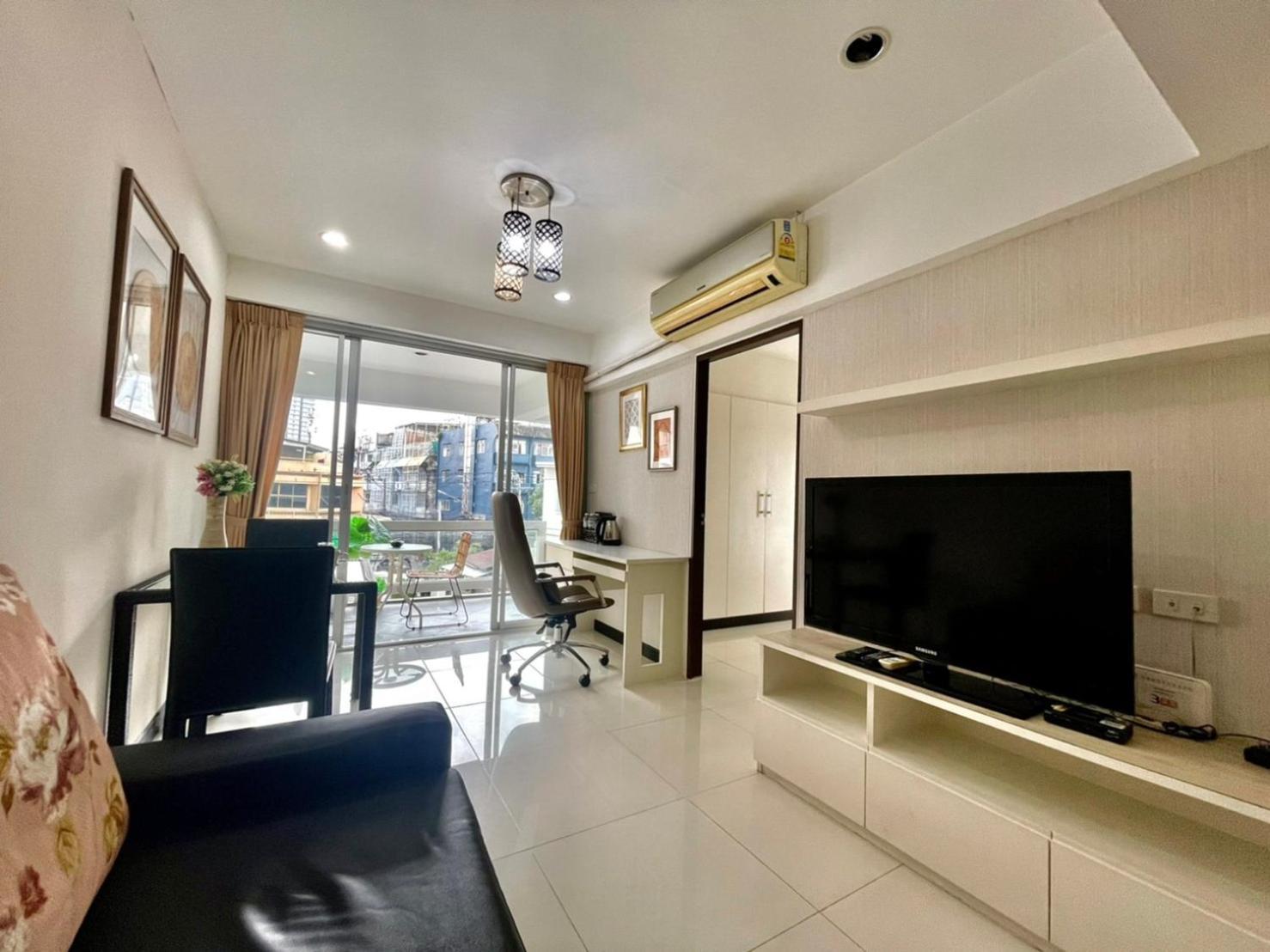 Baan Sabai Rama IV Apartment Bangkok Buitenkant foto